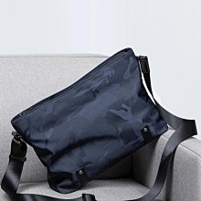 大容量背包 單肩包 新款時尚潮流單肩包男運動休閑小挎包女斜挎包橫款背包牛津布肩包 歷史價格詳細信息