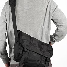 2024新款香布雷牛仔布單肩斜挎手提包Kleo小號流蘇翻蓋馬鞍包女熱銷 明星大牌同款包包 歷史價格詳細信息