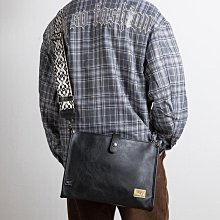 日系復古皮質單肩包拉鏈背包男小包休閒斜挎胸包潮男郵差包手機包 歷史價格詳細信息