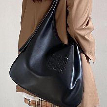 ????新版黑色菜籃子 新升級版 獨家®️經典黑色 ????️單肩????️斜挎 歷史價格詳細信息