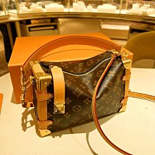 專櫃真品 LV TRUNK 雙色 原花 小牛皮 硬箱 金鍊 手拿 肩背包 M43596 現貨 歷史價格詳細信息