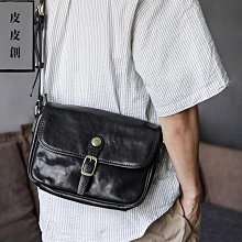 『皮皮創』原創設計手作真皮郵差包。復古頭層植鞣牛皮斜背包高級質感通勤電腦翻蓋書包男女大容量單肩側背包 歷史價格詳細信息