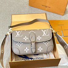 【雅妤二手包包】牛皮  Lv 限量款 keepall 25cm   真正 內里可拆卸 火遍全球的爆款機場大包 機 NO83957 歷史價格詳細信息