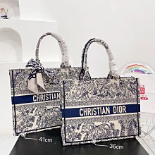 【雅妤二手包包】迪奧Dior 經典漆皮系列 3格搭兩條肩帶 4格搭字母寬肩帶 戴妃包高端品質 皮 可隨意 出 NO179709 歷史價格詳細信息