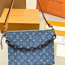 【雅妤二手包包】LV Twist 絕美紐扣 最新最火款Twist Denim 出貨了 呈現新古典 Twist 中 NO131995 歷史價格詳細信息