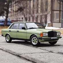 1/18 NOREV 原廠 BMW X5 G05 SUV 2019 黑色 歷史價格詳細信息