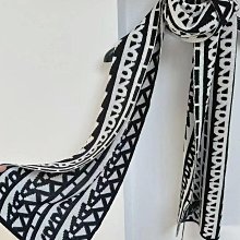 Karl Lagerfeld  西裝老佛爺手機包&白貓零錢包 斜背帶 歷史價格詳細信息