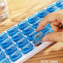 一個隨形和闐玉冰底翠青魚鐲40106 歷史價格詳細信息