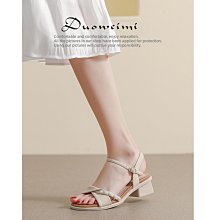 新款女鞋 大碼中跟涼鞋女41一43夏季40一字帶百搭粗跟女款小碼高跟鞋313233 歷史價格詳細信息