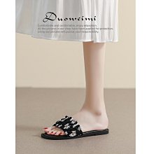 涼拖女夏平底2024新款時尚水鑽夾腳人字拖戶外穿大碼拖鞋女大碼43 歷史價格詳細信息