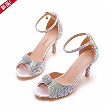 新品3.5cm一片式無痕光面隱形美背內衣前扣聚攏大露背掛頸文胸女 歷史價格詳細信息