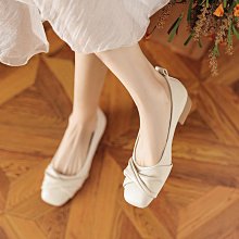 新款大碼鞋女 法式高級感拖鞋女夏外穿2024新款超火絕美外出涼拖大碼女鞋41到43 歷史價格詳細信息