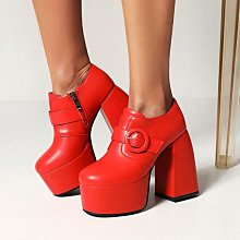 大碼女靴 秋冬女士大碼鞋 春季新品外貿歐美風魚嘴露趾側空皮帶扣防水台粗跟高跟涼靴女 歷史價格詳細信息