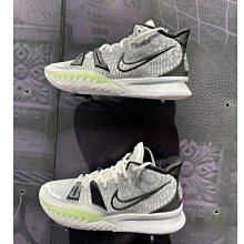 Nike Kyrie 7 (PS) 中童 卡其 運動 魔鬼氈 籃球鞋 CT4087-207 歷史價格詳細信息