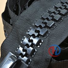 【超值特價】樹脂 1:43 Schuco Pro R Tesla Roadster Hardtop 紅色 歷史價格詳細信息