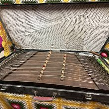 【 金王記拍寶網 】S2178  老王與豐子愷的對畫 水墨顏彩畫手繪小品一張 王大有款 罕見 老王畫丰子系列 藝術無價~ 歷史價格詳細信息