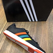 降價 Adidas Originals Nmd R1 Boost 男鞋 愛迪達 三葉草 針織 女鞋 跑步鞋 運動鞋 歷史價格詳細信息