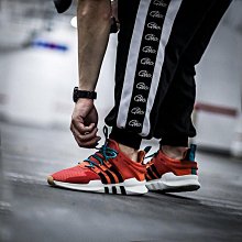下殺 Adidas Originals x INVINCIBLE 限量聯名款 YUNG-1 老爹鞋 G28051 歷史價格詳細信息