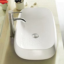 『時空間』華麗金屬質感花瓣造型珍珠耳環 歷史價格詳細信息