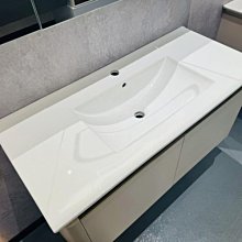 陶瓷一寸芳心思萬端.瑤臺無信托青鸞空酒瓶高23長13寬3.5公分可交換物品 歷史價格詳細信息