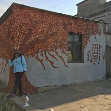 劉奎齡畫作春滿花開圖     劉奎齡是中國近代著名的藝術大師，他一生專攻中國畫，工寫兼長，在書法上也有很高的造詣，有著「全能畫家」的美譽。他是近現代書畫壇的 歷史價格詳細信息