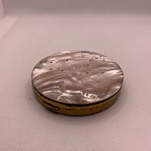 Vintage box’s 1940年代 DORSET Fifth Avenue 刻花粉餅盒 歷史價格詳細信息