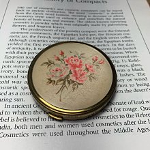 Vintage box’s 1940年代 DORSET Fifth Avenue 刻花粉餅盒 歷史價格詳細信息