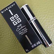 全新紀梵希Givenchy豬鼻子手鍊日本買的。G字扣，很美。便宜出，不退不換不議價。非偏遠 歷史價格詳細信息