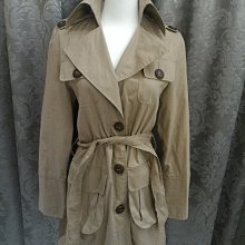 二手 少穿 Scottish House 女生 水晶狗狗 七八分袖 蛋糕層 上衣 歷史價格詳細信息