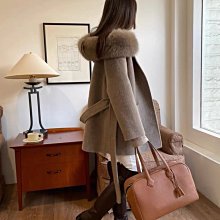 正韓～雲朵。韓國設計師品牌紫色系小香毛呢風外套 歷史價格詳細信息