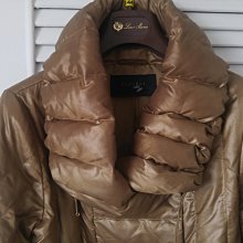 貝爾尼斯｛BERNIS}荔枝紋牛皮/方塊夾心拉鍊小方包 歷史價格詳細信息