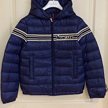 Moncler薄羽絨 外套 大logo紅標 男款 ❤️ 歷史價格詳細信息