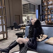 [ ohya梨花 ] =韓國帶回=最新秋冬新款名媛高級感黑色每式復古翻領顯瘦造型棒球外套 歷史價格詳細信息