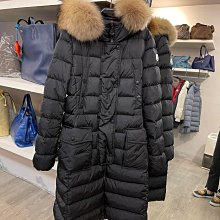 Moncler ? 經典 羽絨外套 手袖有小口袋 毛可拆❤️ 歷史價格詳細信息