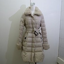 burberry藍標v領羊毛上衣! 歷史價格詳細信息