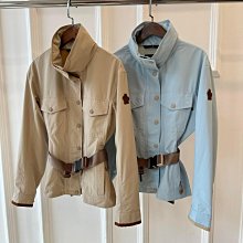 moncler grenoble壓膠滑雪羽絨服 彰顯造型氣質的不朽傳奇．極致款的休閑戶外型羽絨服 歷史價格詳細信息