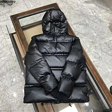 羽絨服 紅袖高級感大牌羽絨服冬季新款女裝正肩雙拉鏈立領連帽長外套 歷史價格詳細信息