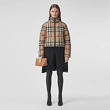 Burberry 女生格紋皺摺領七分袖polo衫XS 歷史價格詳細信息