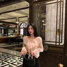 『塞西利亞』燈籠袖設計感荷葉邊V領碎花襯衫氣質上衣-KBY科貝 價格比較,價格查詢,歷史價格詳細信息