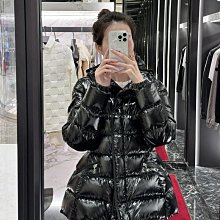 Moncler 高顏值polo衫 上衣 帥氣好氣質 版型配色設計都非常優秀有型 Mon徽標男士翻領Polo衫短袖T恤 歷史價格詳細信息