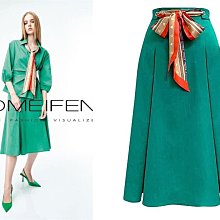 ※funnyy_lee※ PESARO 黃蕙玲 2022春夏 全新 白色/黑色 高腰長裙 S~XL 歷史價格詳細信息