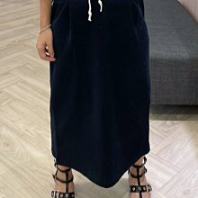 正韓   後腰鬆緊側釦環設計素色優雅氣質長裙   Mo8666015 歷史價格詳細信息