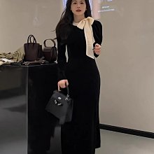 秋季赫本風黑色牛角扣大衣外套女秋冬2023新款韓系加厚中長款毛呢_佳美優品 歷史價格詳細信息