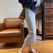 歐單 新款 輕柔舒適 裡外雙色 前短後長 翻蓋裝飾口袋 寬版立領麵包羽絨外套 三色 (G892) 歷史價格詳細信息