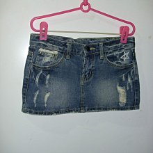 潮流帥衣 美式藍灰雙色尼龍伸縮設計款運動造型緊身衣 XL 衣長52公分胸圍32-36吋肩寬38公分腰圍26-30吋溫字櫃 歷史價格詳細信息