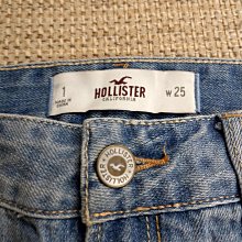 美國帶回，全新從未戴過金色小蝴蝶結下刻花別針胸針，質感很好，低價起標無底價！本商品免運費！ 歷史價格詳細信息