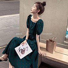 【熱賣精選】方領無痕內衣大胸顯小運動女無鋼圈胸罩薄紅色小胸聚攏文胸顯胸小 歷史價格詳細信息