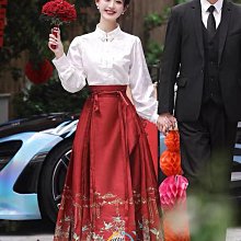 小個子上衣/韓國藍色花朵  小花上衣 蕾絲 傘擺上衣 透膚上衣 短版上衣 短袖上衣 圓領上衣 花花上衣 [L0173] 歷史價格詳細信息