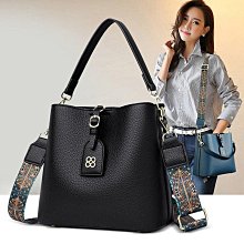 2023上新復古水桶包女潮時尚簡約洋氣大容量寬帶質感斜挎小【ww百貨】 價格比較,價格查詢,歷史價格詳細信息