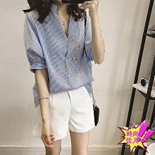 【優價百貨】=polo翻領排扣卷邊短袖口袋休閑襯衫女夏日雜寬松凈色氣質百搭上衣=上衣/短t/打底衫/一字領t/雪紡/襯衫/蕾絲/棉麻衫/亞麻衫/背心 歷史價格詳細信息